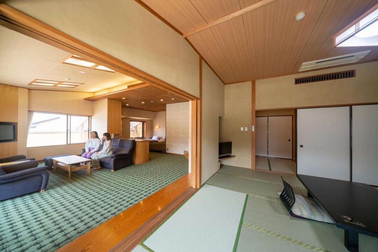 Hotel Miya Rikyu Hatsukaichi Eksteriør billede