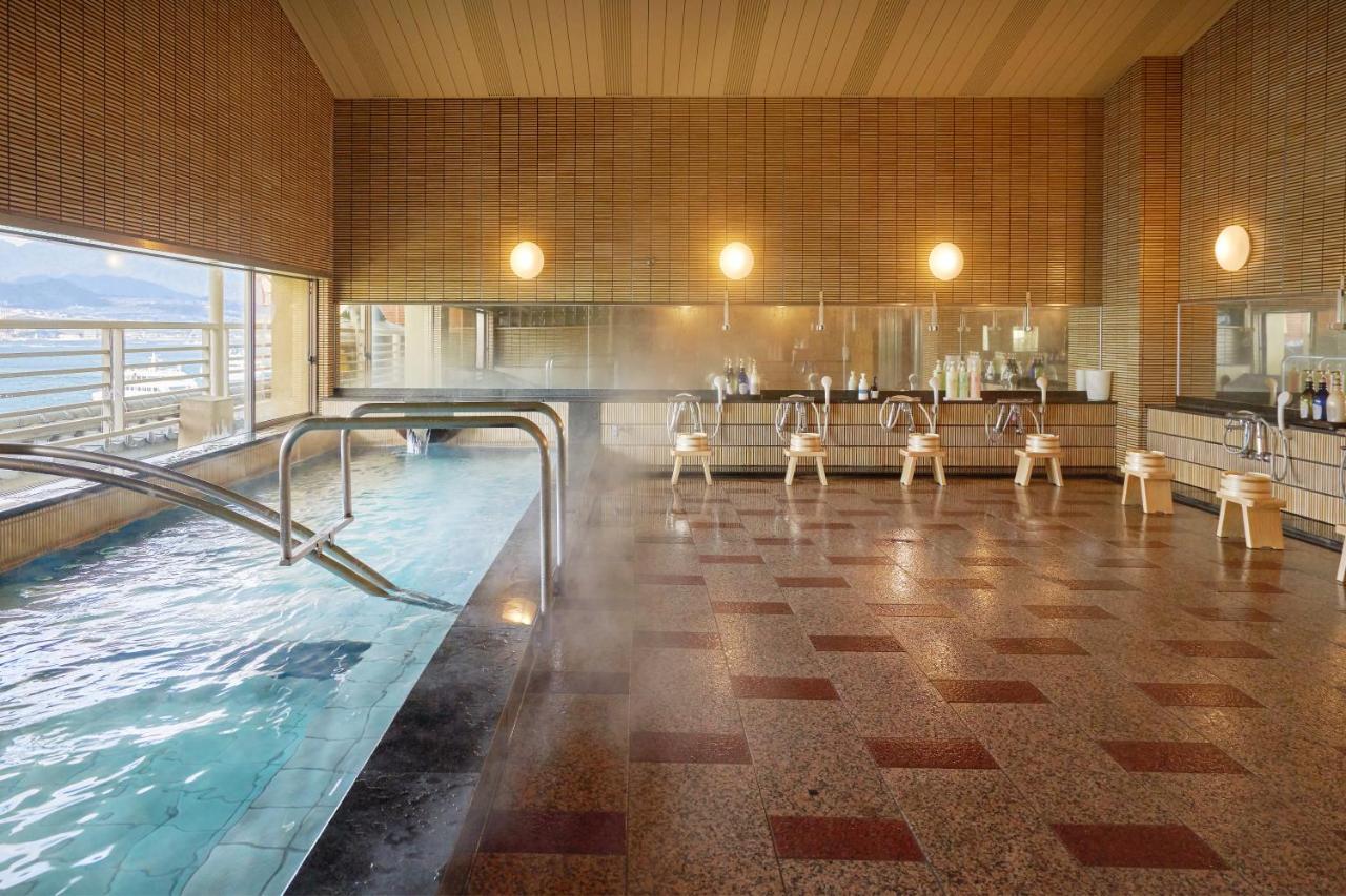 Hotel Miya Rikyu Hatsukaichi Eksteriør billede
