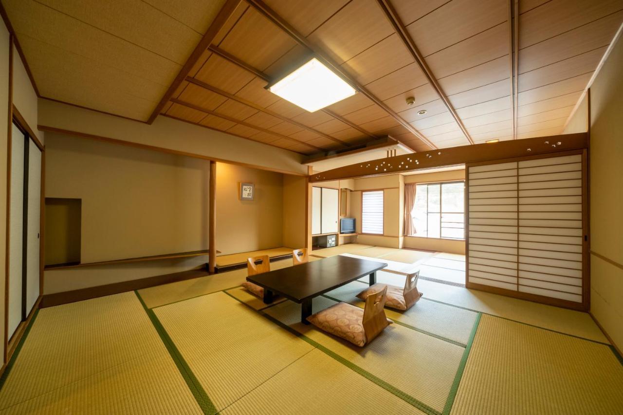 Hotel Miya Rikyu Hatsukaichi Eksteriør billede